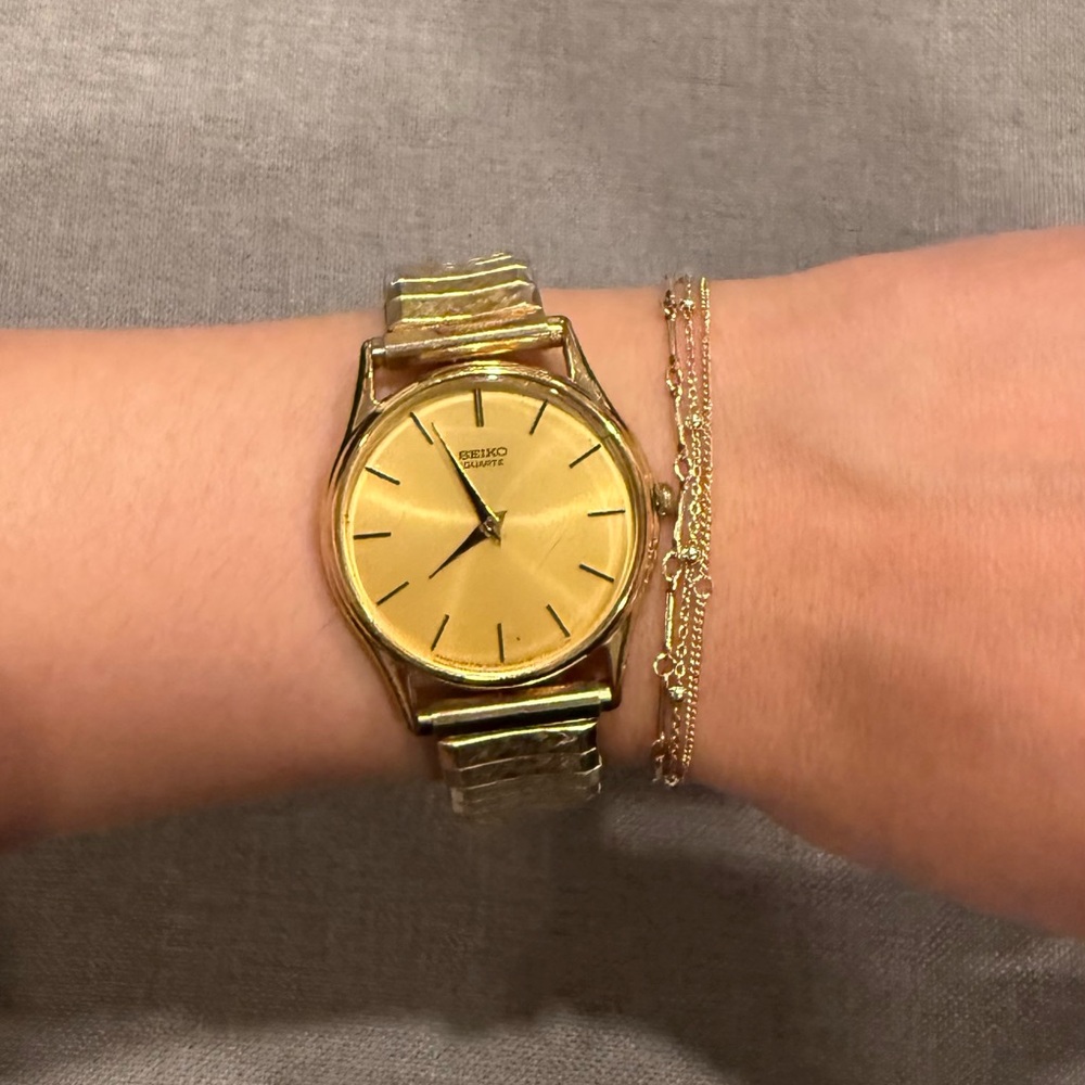 VINTAGE Seiko Women's Gold-Tone Bracelet Watch